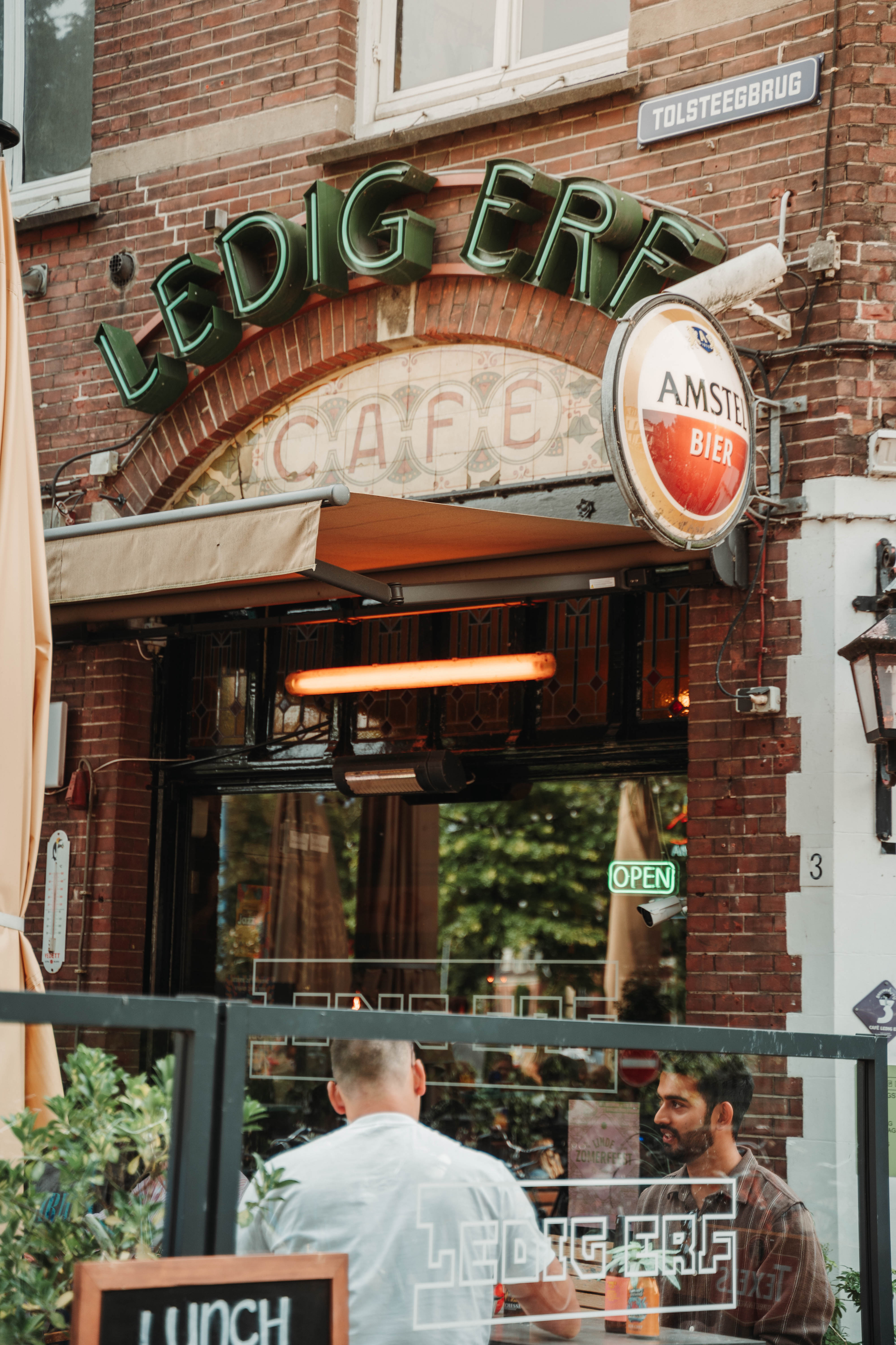 LedigErf (11) LedigErf (11)